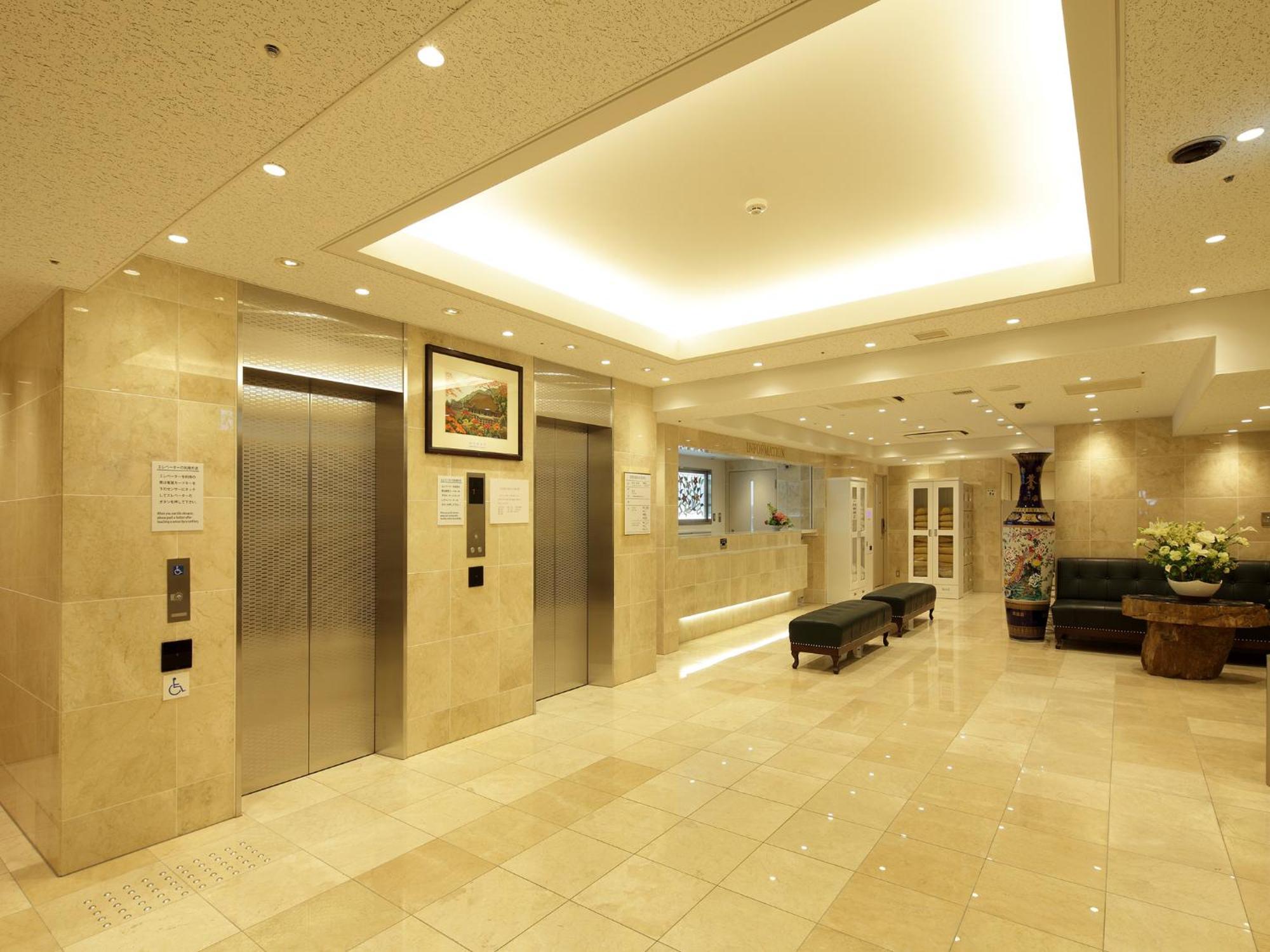 Hotel Check In Shijokarasuma à Kyoto Extérieur photo